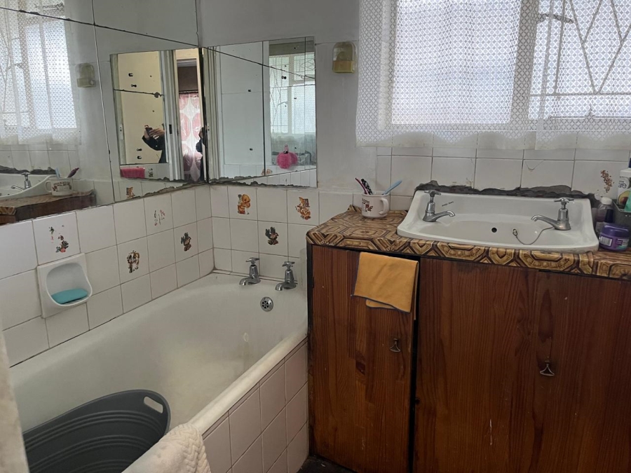  Bedroom Property for Sale in Richmond Estate Western Cape